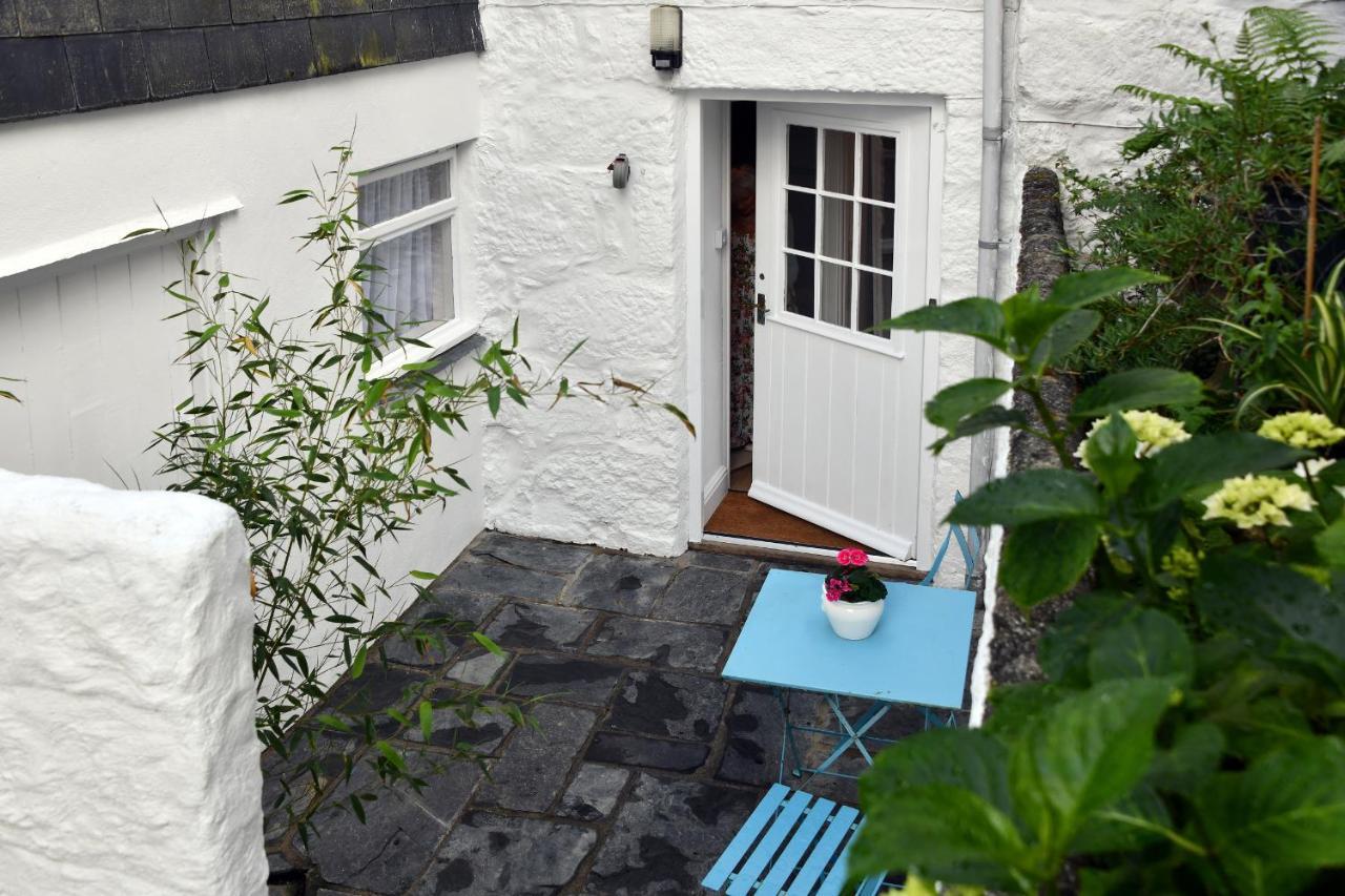 The Little Courtyard